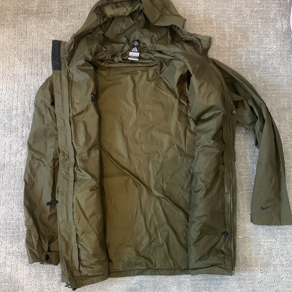 Nike ACG rain Jacket - Picture 7 of 7